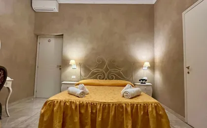 Hotel Calais