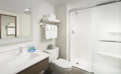 Holiday Inn Express Andover North Lawrence