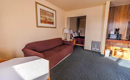 FourWinds INN