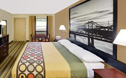 Super 8 by Wyndham Laurel
