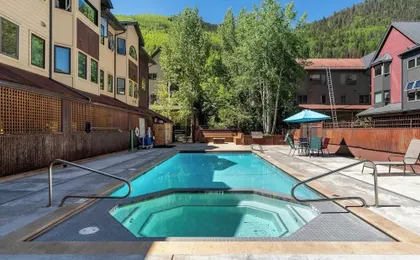 Lulu City 4B by Avantstay Beautiful Condo 100 Yards From Lift #7 Permit #:3639