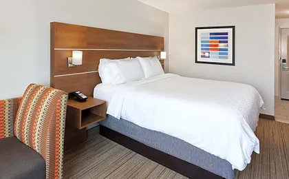 Holiday Inn Express Hotel & Suites Rome-East By IHG