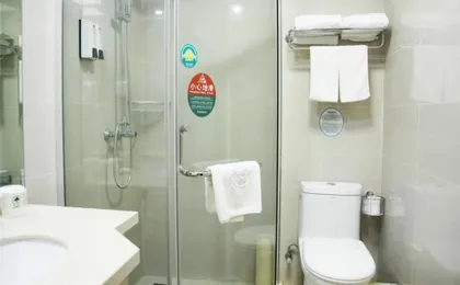 Greentree Inn Shanghai Jiangyang South Road Changjiang West Road Express Hotel