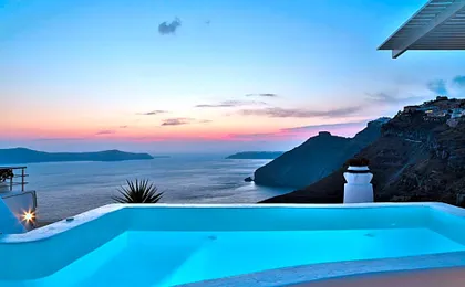 Trieris Villa & Suites