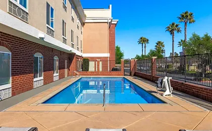 Holiday Inn Express Sacramento Cal Expo By IHG