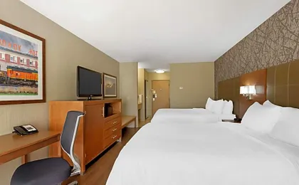 Best Western Plus Cottontree Inn