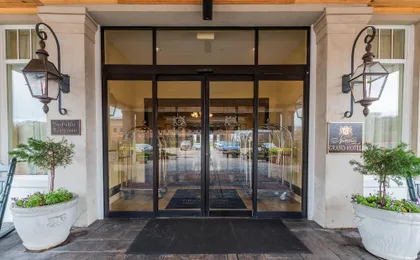 Natchez Grand Hotel & Suites