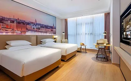 Vienna International Hotel Shenzhen Pingshan High Speed Railway Station Baolong Metro Station