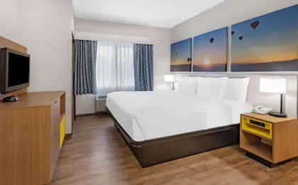Days Inn by Wyndham Bernalillo