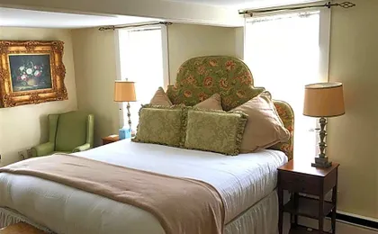 Admiral Farragut Inn