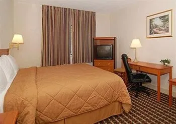 Baymont Inn & Suites Mundelein Libertyville Area
