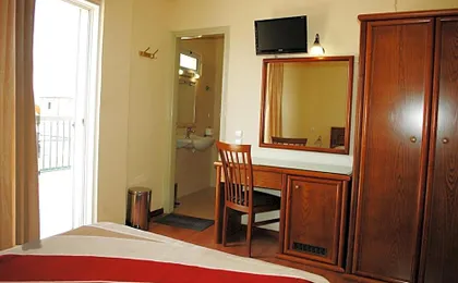 Omiros Hotel