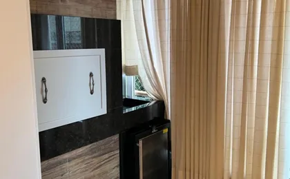 Apartamento novinho na Borges de medeiros- CENTRO