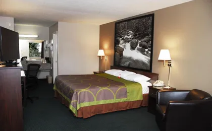 Super 8 by Wyndham Chattanooga Ooltewah
