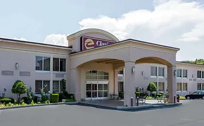 Clarion Inn and Summit Center