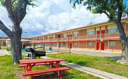 Pen Ann by Capital O Pharr - McAllen, TX near I-2