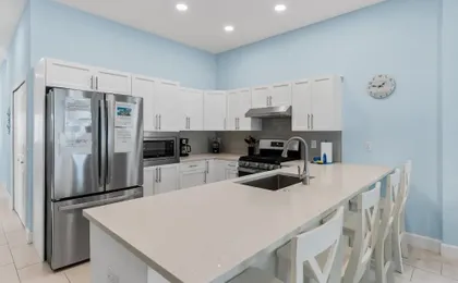 4B Balcony Beachfront Access to Indian Rocks Beach