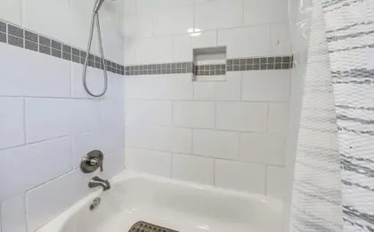 1 Mi to Park Circle: Pet-friendly Home w/ Yard