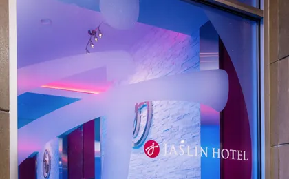 Jaslin Hotel