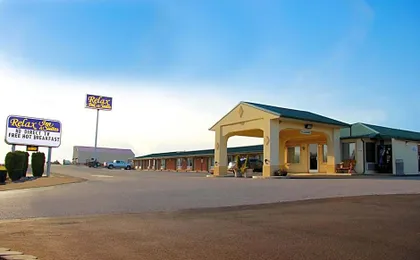 Relax Inn and Suites Kuttawa Eddyville