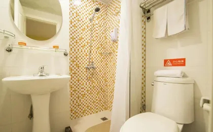 Home Inn Shanghai Yangpu Bridge Longchang Road Metro Station
