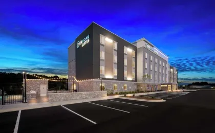 Everhome Suites Fayetteville near Fort Bragg