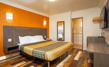Economy Inn Hollywood