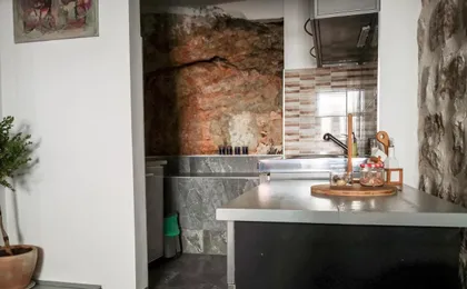 Munroe Apartment