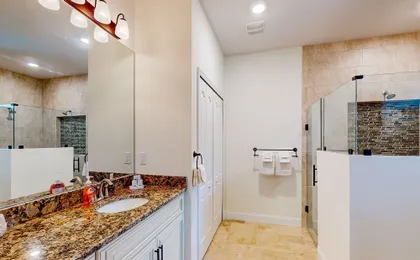 Dog-friendly Home With Tesla EV Charger, Yard, Patio, Grill, AC, & W/D