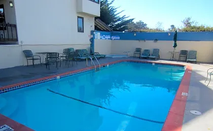 Monterey fairgrounds inn