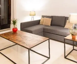 Suites Campo Del Principe
