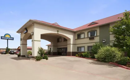 Days Inn by Wyndham Childress