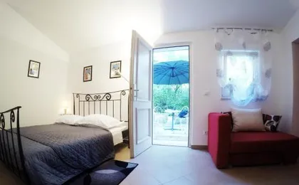 Studio Apartment Adriana