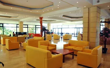 Eri Beach & Village Hotel