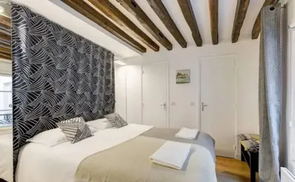 Le Marais Gem