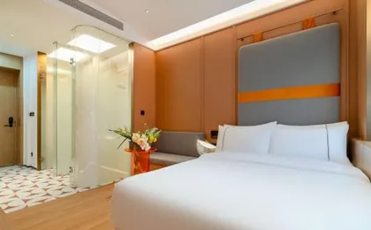 Yee Hotel