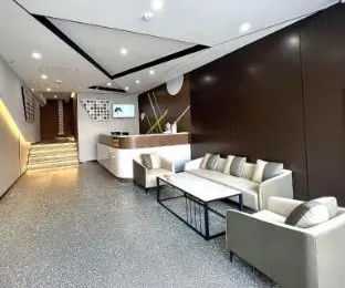 Iu Hotel Shenzhen Longhua Metro Station