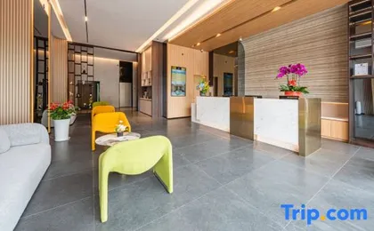 Rezen Anmei Hotel (Shenzhen Guanlan Fushikang Zhangge Kejiyuan)