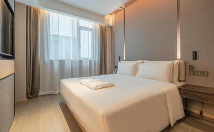 Atour Hotel Nanjing Jiangbei New District University of Technology