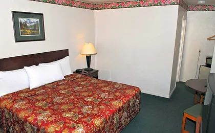 Stone Inn Extended Stay U of A
