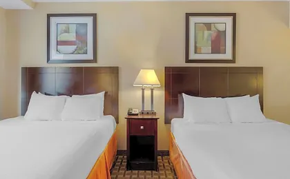 Best Western Plus Brooklyn Bay Hotel