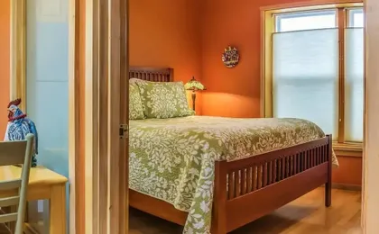 Blue Moon Cottage ~ Pet Friendly ~ 5 Blocks to OSF