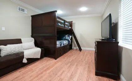 Comfy Pool Home,1/4 Mile Walk To Disneyland
