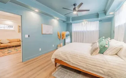 Stylish 2-bedroom Walking Distance to Downtown