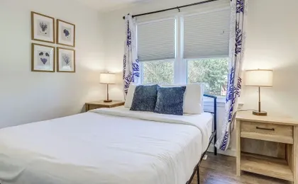 1 Mi to Park Circle: Pet-friendly Home w/ Yard