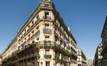 West end Paris
