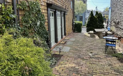 86 Dr Marcus House - Popular Broadway Area 6 Bedroom Home