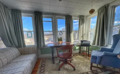 Victorian Condo