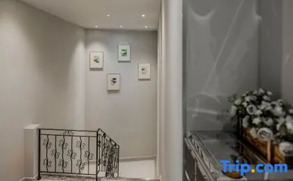 Homeinn Selected Hotel (Shanghai Nanjing Road Pedestrian Street)