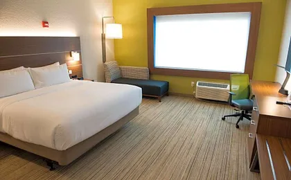 Holiday Inn Express & Suites Dayton North - Vandalia By IHG
